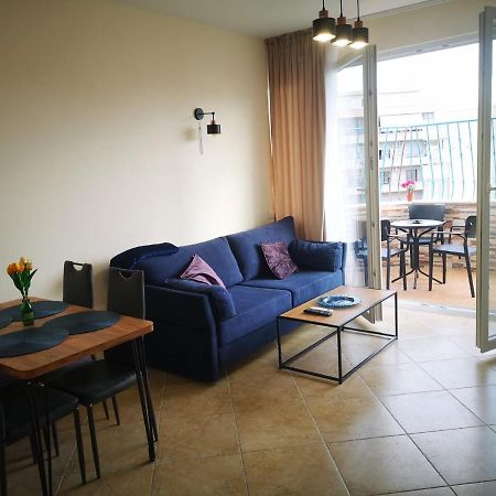Riviera Deluxe Apartments Vlore Exterior photo
